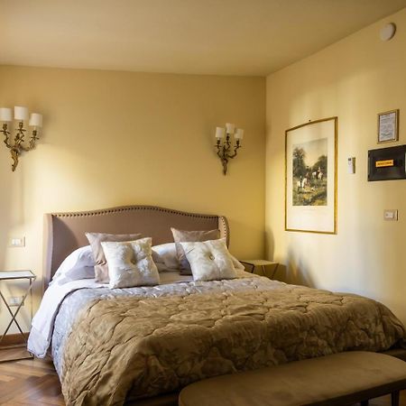 Palazzo Lari Sarzana 호텔 외부 사진