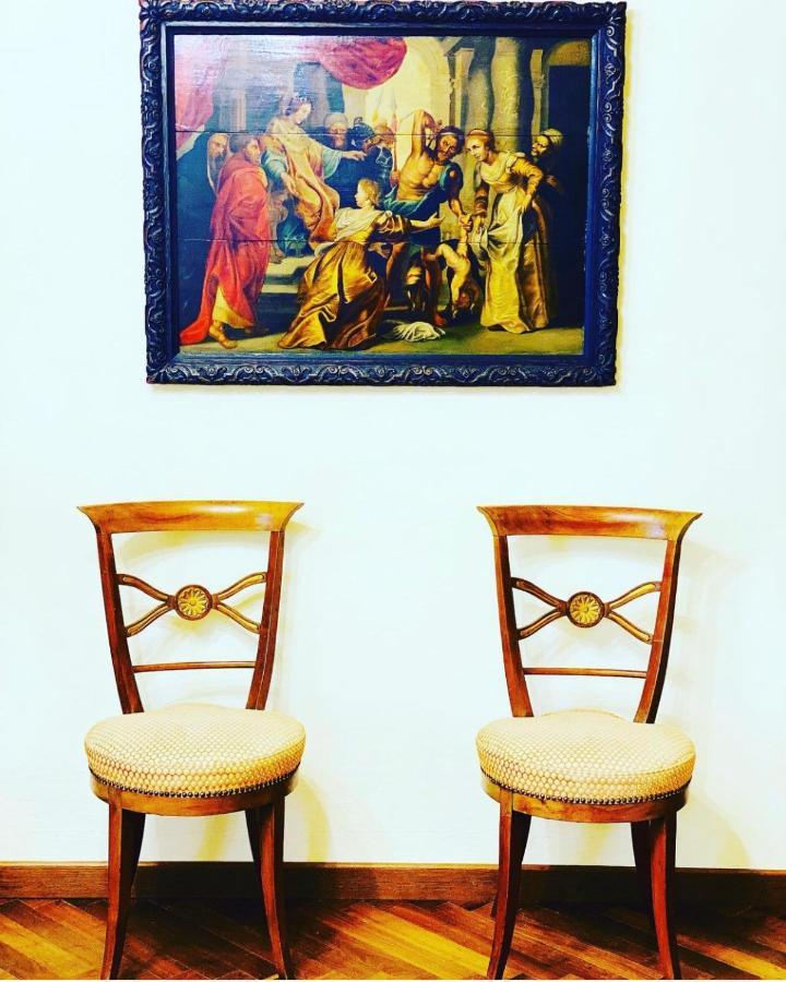 Palazzo Lari Sarzana 호텔 외부 사진