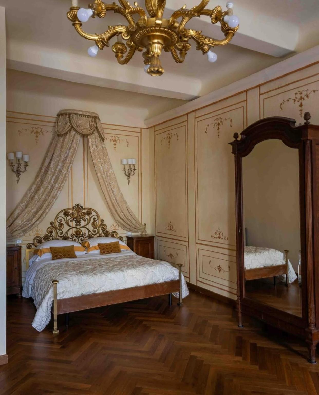 Palazzo Lari Sarzana 호텔 외부 사진