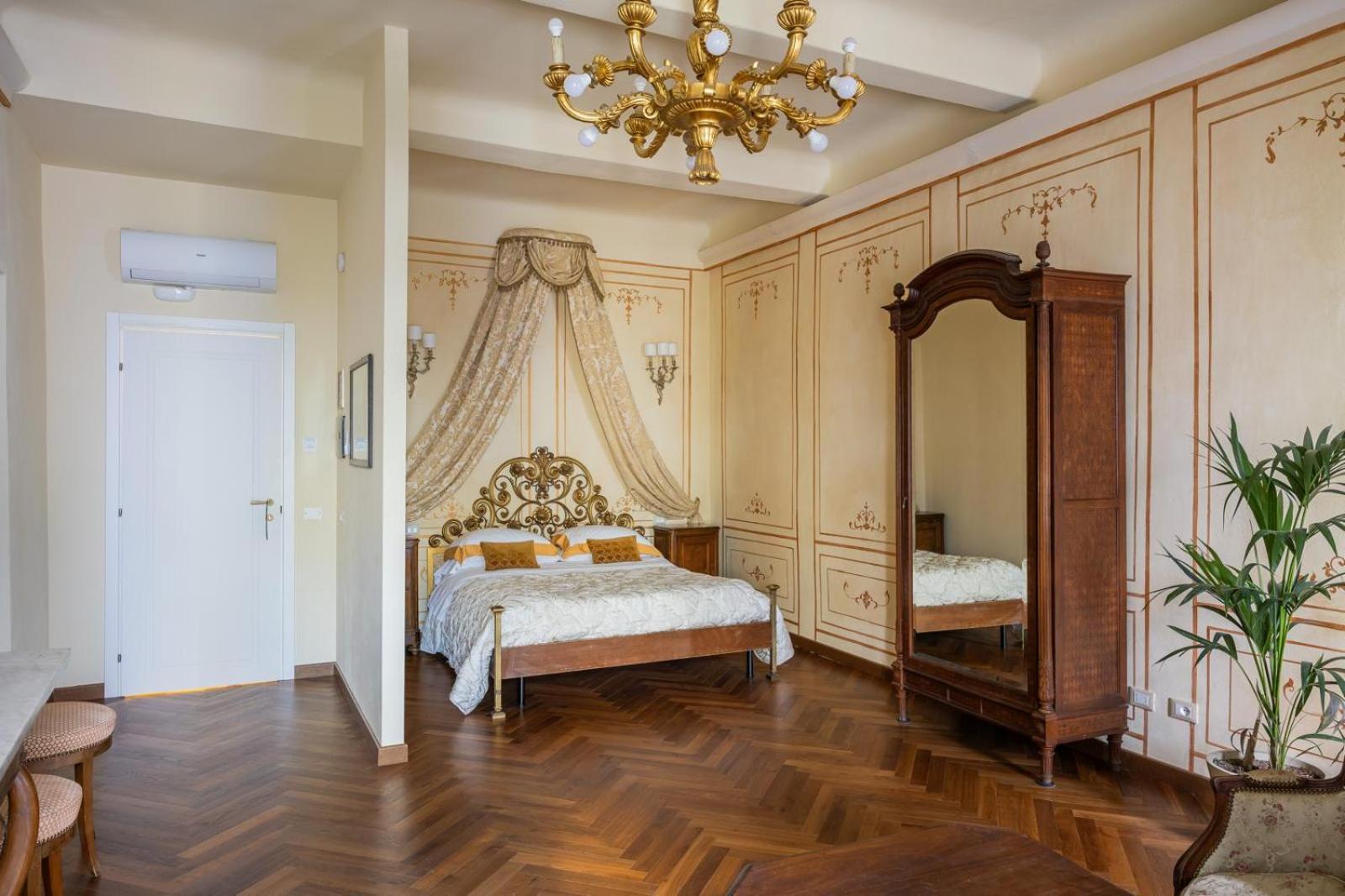 Palazzo Lari Sarzana 호텔 외부 사진